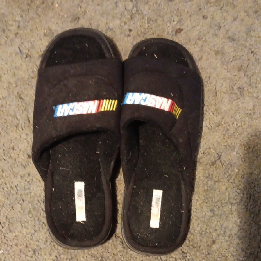 Nascar Size 10 Black Slide Slippers